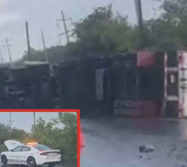 Tráiler vuelca de madrugada en Campeche