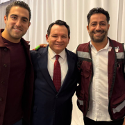 Morena reúne a representantes políticos