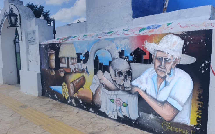 APCEC frena mural en el cementerio