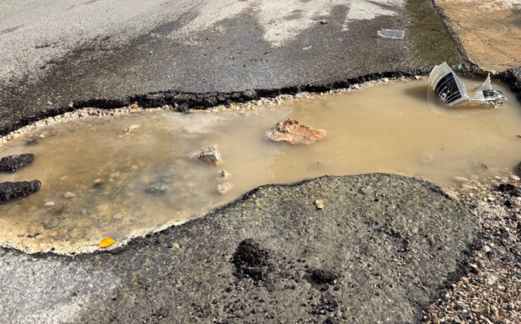 Los baches siguen creciendo en Campeche