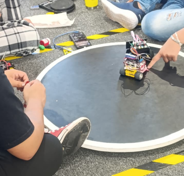 Impulsan talento juvenil en festival de robótica Campeche