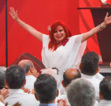 Layda Sansores llama cobardes a estudiantes durante acto del Tecnológico