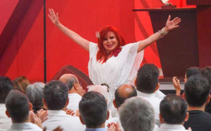 Layda Sansores llama cobardes a estudiantes durante acto del Tecnológico
