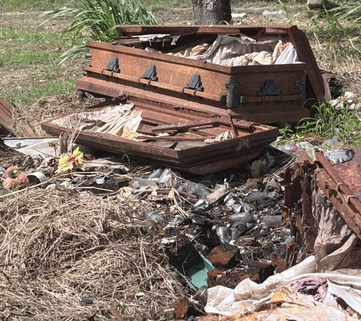 Camposantos municipales en pésimo estado por abandono
