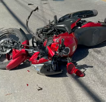 Motociclista se queda dormido y se estrella en Campeche