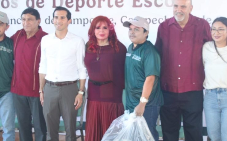 Entregan equipo deportivo en Campeche